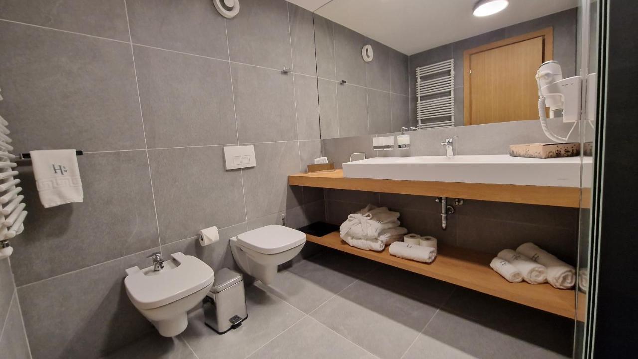 Hotel Sorin Mihai Cristian  Eksteriør bilde