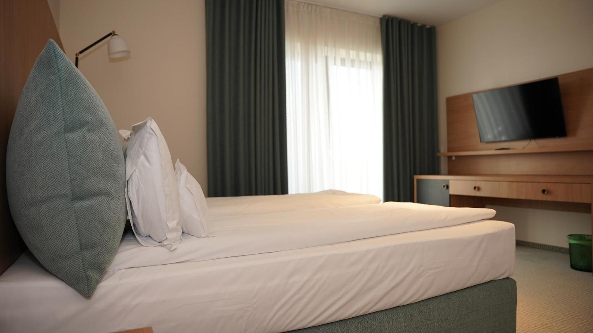Hotel Sorin Mihai Cristian  Eksteriør bilde